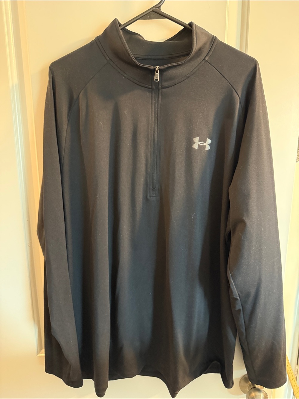 Under Armour Men's Black Half-Zip Lightweight Training Pullover